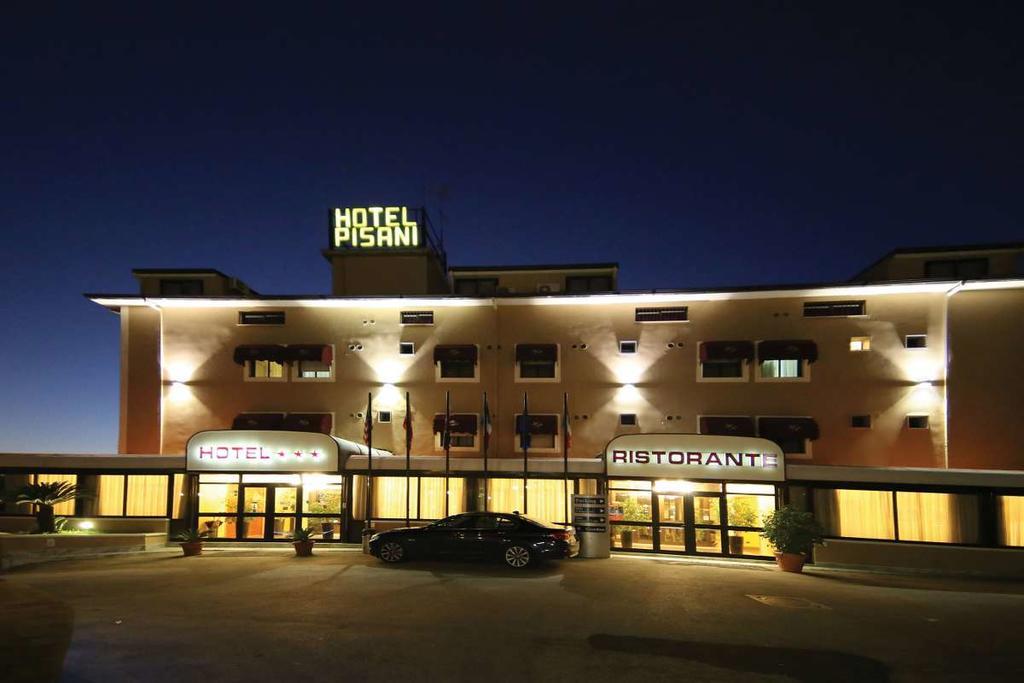 Pisani Hotel San Nicola La Strada Exterior foto