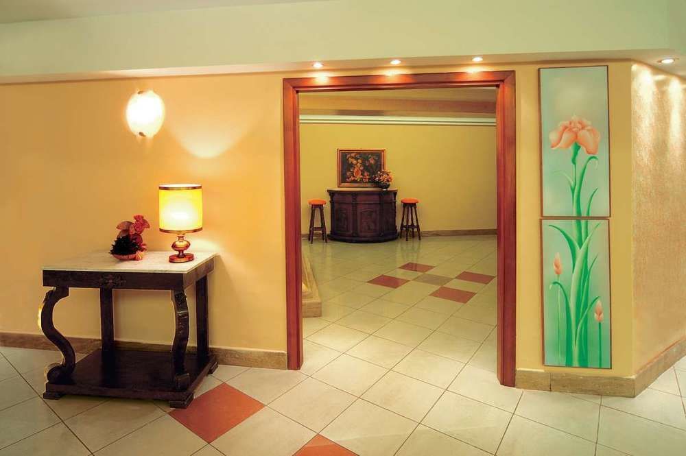 Pisani Hotel San Nicola La Strada Exterior foto